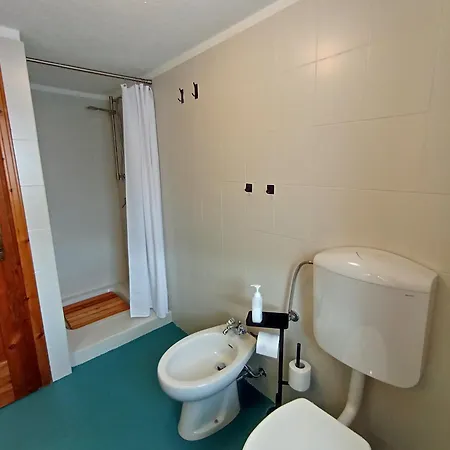 Climb Hike House - Cir 0022 Quart